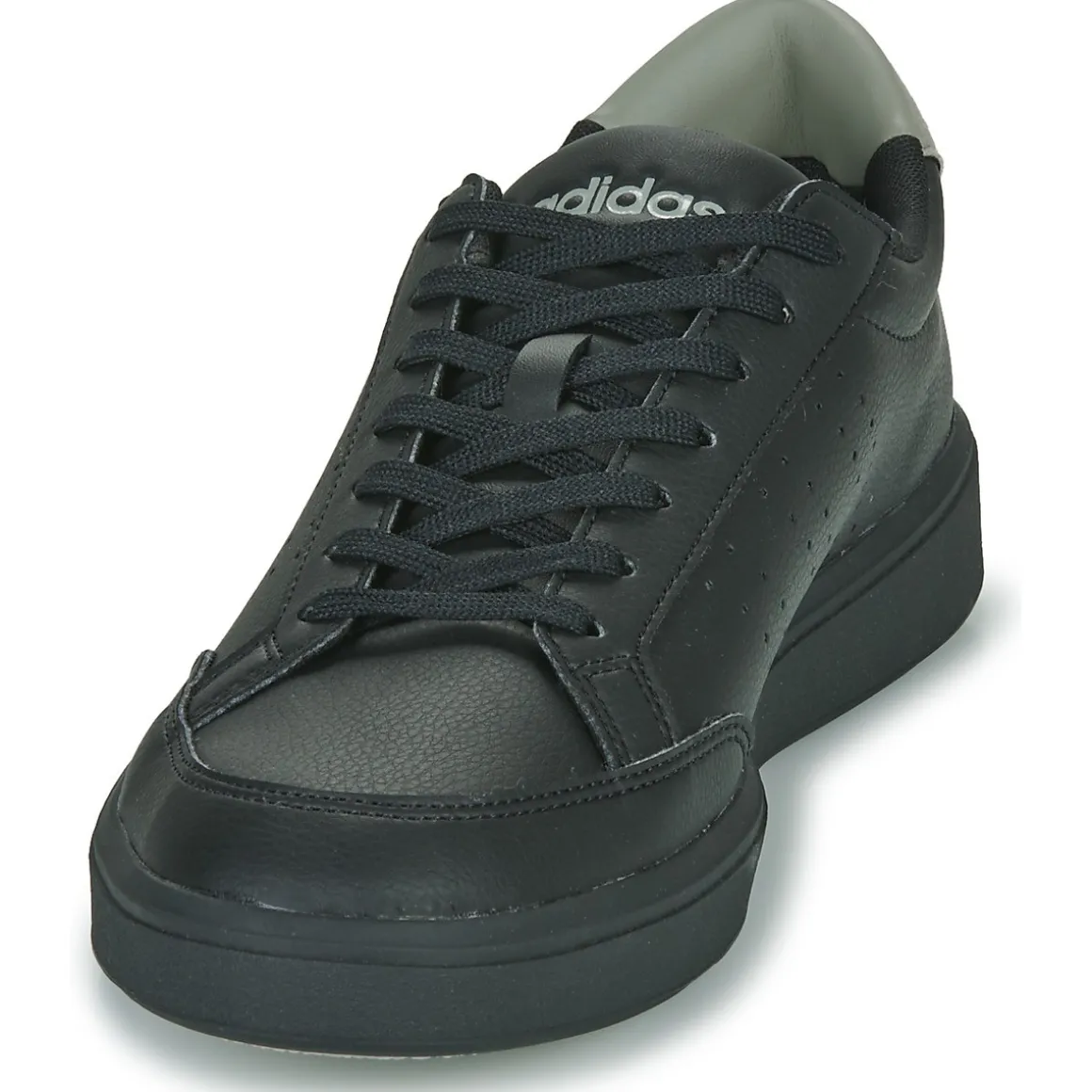 adidas Nova court