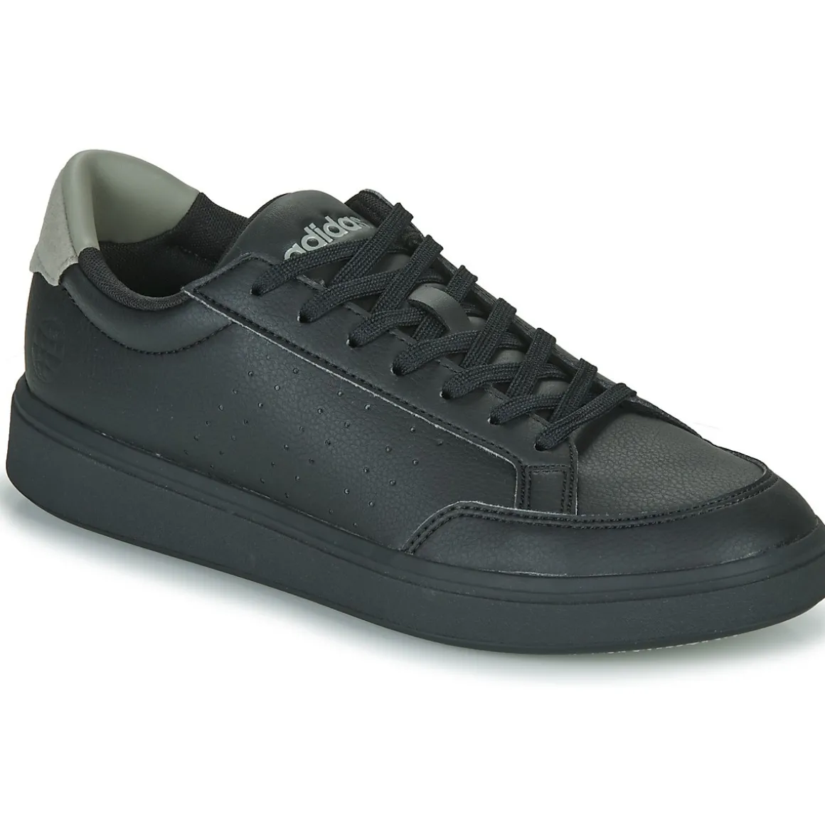 adidas Nova court