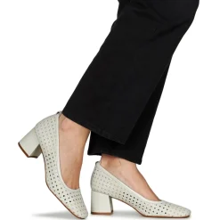 Betty London Brigitte