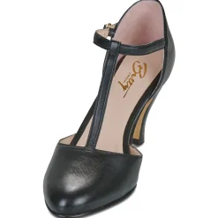 Betty London ESTELLE