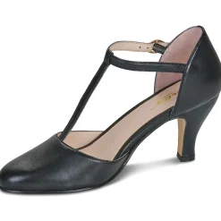 Betty London ESTELLE