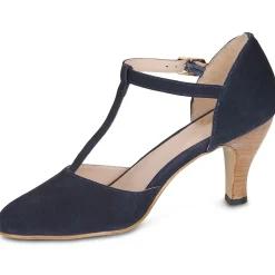 Betty London ESTELLE