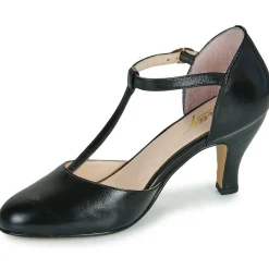 Betty London ESTELLE