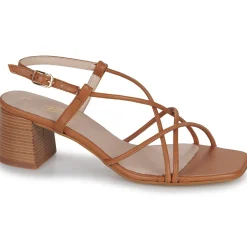 Betty London LISA