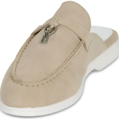 Melvin & Hamilton Adley 15