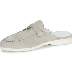 Melvin & Hamilton Adley 15