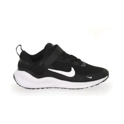Nike REVOLUTION 7