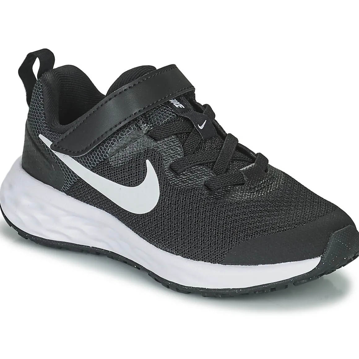 Nike Revolution 6