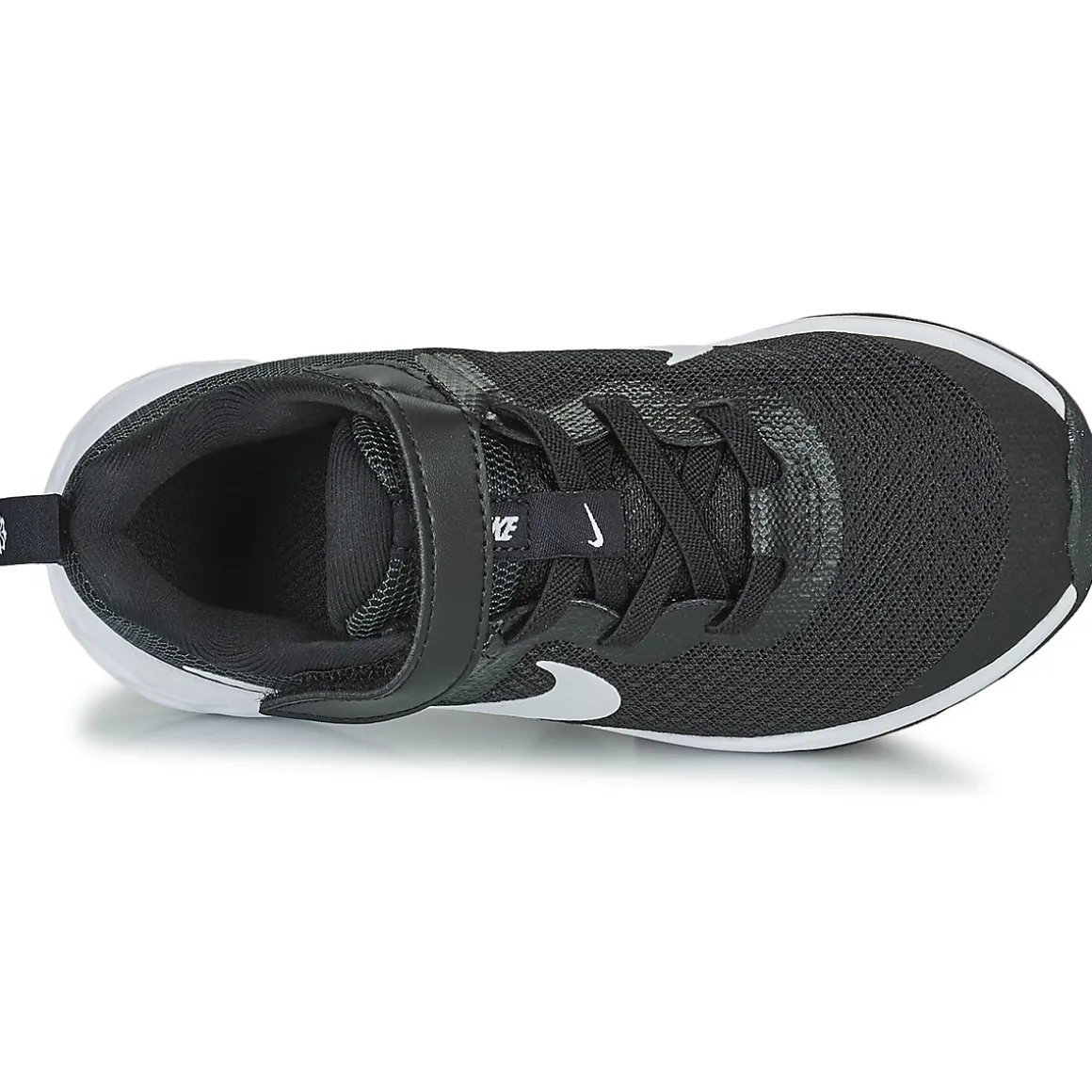 Nike Revolution 6