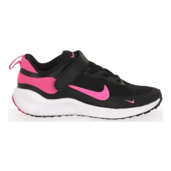 Nike REVOLUTION 7