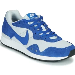 Nike VENTURE RUNNER